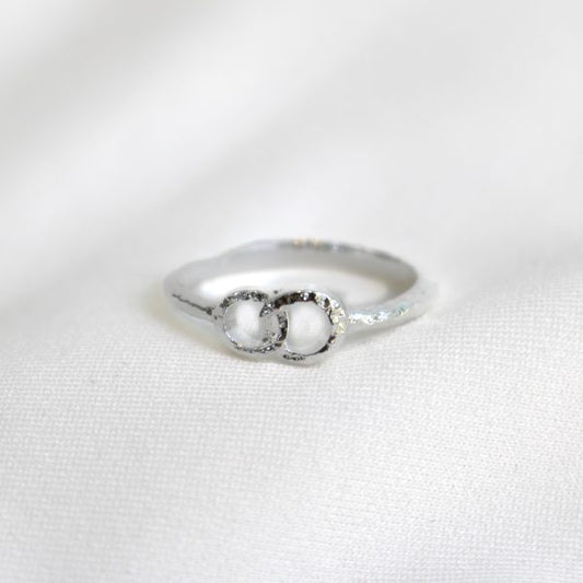 Connection Ring in Silver - M-L